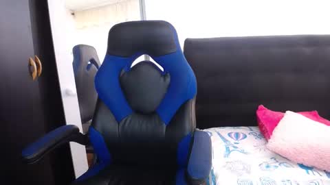 Snapshot of danna_martinez33 chatting on February 25, 2026, 11:53 am danna martinez33 online show from February 25, 2026, 11:53 am