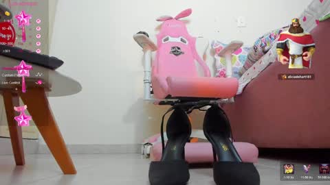 danna_scott26 online show from June 4, 2026, 2:39 am