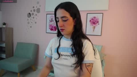 Snapshot of danna_wagner chatting on November 20, 2025, 12:38 pm danna_wagner online show from November 20, 2025, 12:38 pm