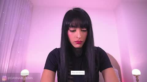 Danna Berlin  online show from January 10, 2026, 7:15 pm