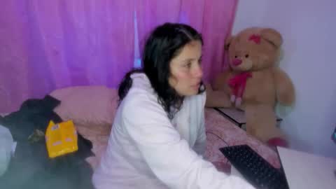 Snapshot of dannajeins chatting on November 5, 2025, 10:32 pm Danna Sofia jeins online show from November 5, 2025, 10:32 pm