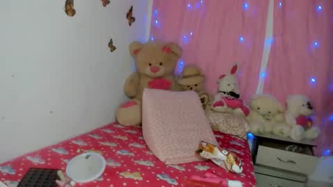 Snapshot of dannajeins chatting on January 7, 2026, 1:13 pm Danna Sofia jeins online show from January 7, 2026, 1:13 pm