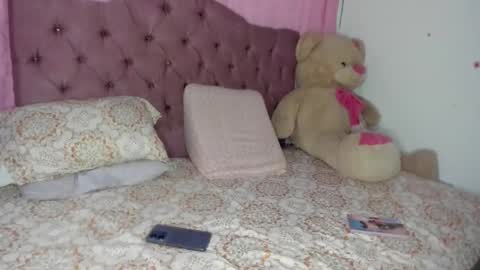 Snapshot of dannajeins chatting on February 17, 2026, 7:09 pm Danna Sofia jeins online show from February 17, 2026, 7:09 pm