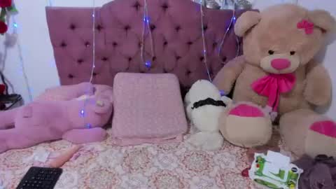 Snapshot of dannajeins chatting on July 6, 2026, 5:26 pm Danna Sofia jeins online show from July 6, 2026, 5:26 pm