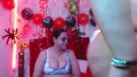 Snapshot of dannalanegra2 chatting on October 13, 2025, 5:24 pm dannalanegra2 online show from October 13, 2025, 5:24 pm