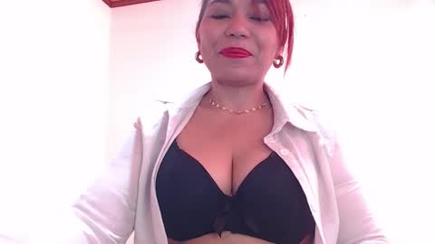 Snapshot of dannamomcerratt chatting on March 1, 2026, 7:27 pm dannamomcerratt online show from March 1, 2026, 7:27 pm