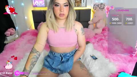 dannia_13 online show from December 4, 2025, 12:42 am