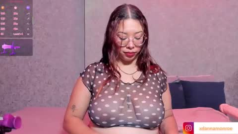 Danna Monroe  online show from September 13, 2025, 11:32 am