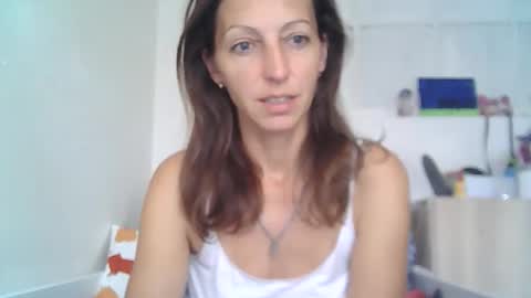 Snapshot of dannica1 chatting on October 5, 2025, 12:03 pm dannica1 online show from October 5, 2025, 12:03 pm