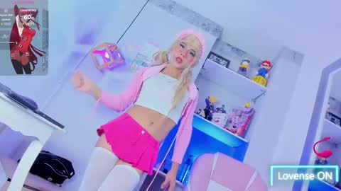 Danni  Sebastian online show from October 15, 2025, 11:32 am