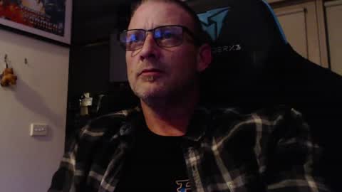 dannozdirekt online show from June 24, 2026, 5:01 pm