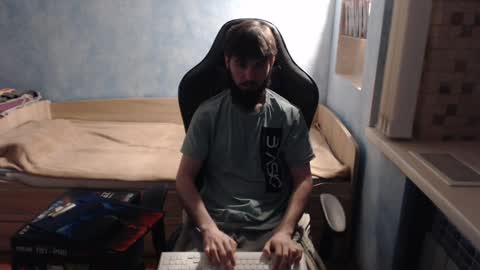 Snapshot of danny634 chatting on December 9, 2024, 12:23 am Danny online show from December 9, 2024, 12:23 am