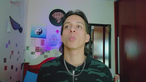 phantom555 online show from April 7, 2026, 9:48 pm