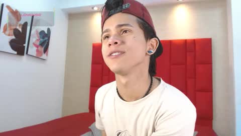 Snapshot of danny__santoro chatting on November 13, 2025, 1:32 pm Danny online show from November 13, 2025, 1:32 pm