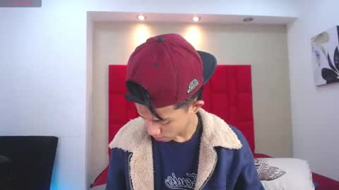 Snapshot of danny__santoro chatting on December 21, 2025, 1:07 pm Danny online show from December 21, 2025, 1:07 pm