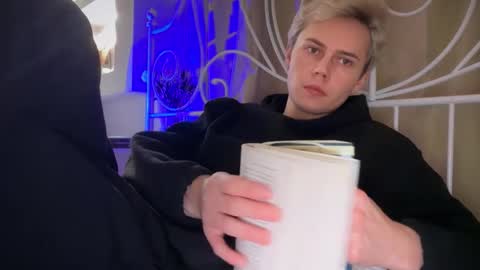 danny online show from December 2, 2025, 1:39 pm