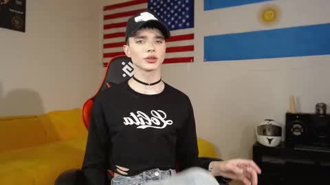 Danny online show from November 15, 2025, 10:34 am