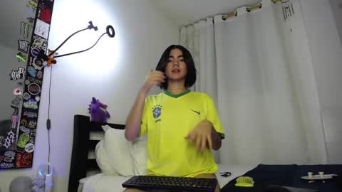 Snapshot of danny_winslow chatting on December 4, 2024, 7:28 am Danny online show from December 4, 2024, 7:28 am