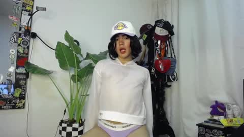 Snapshot of danny_winslow chatting on December 16, 2024, 12:15 am Danny online show from December 16, 2024, 12:15 am