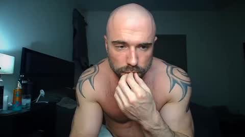 Snapshot of dannysteelexxx chatting on December 10, 2024, 4:02 am Danny Steele online show from December 10, 2024, 4:02 am