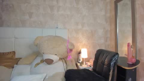 dans butthole online show from December 17, 2025, 1:44 am