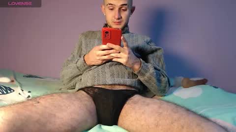 dante_bear online show from November 28, 2025, 3:09 am