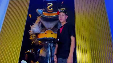 Snapshot of dante_brown1 chatting on November 9, 2025, 8:40 pm dante_brown1 online show from November 9, 2025, 8:40 pm