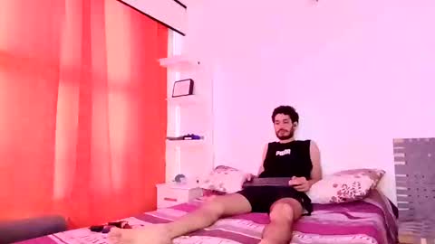 Snapshot of dante_dm chatting on November 6, 2025, 6:42 pm DANTE DI MARCO online show from November 6, 2025, 6:42 pm