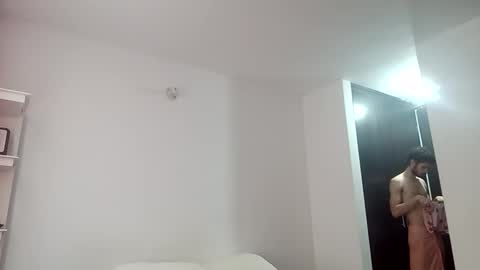 DANTE DI MARCO online show from December 16, 2025, 3:50 pm