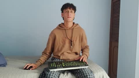 Snapshot of dante_lord chatting on October 20, 2025, 3:34 pm Dante online show from October 20, 2025, 3:34 pm