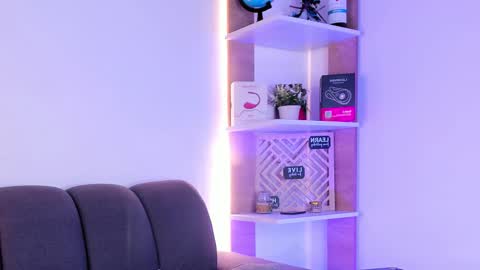 Snapshot of dante_seductor chatting on February 27, 2026, 8:53 pm Dante online show from February 27, 2026, 8:53 pm