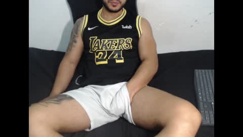 Snapshot of dantebrown1 chatting on January 10, 2025, 3:50 am dantebrown1 online show from January 10, 2025, 3:50 am