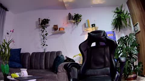 Snapshot of dantecummingss chatting on January 25, 2025, 1:10 am Dante online show from January 25, 2025, 1:10 am