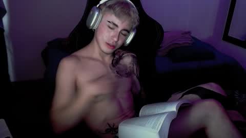 danteobscuro online show from November 21, 2025, 6:50 pm