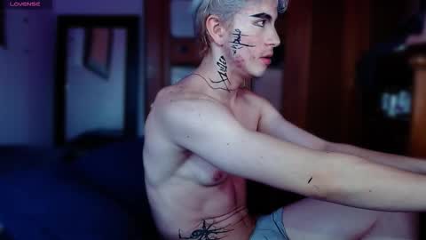 Snapshot of danteobscuro chatting on January 18, 2026, 10:57 pm danteobscuro online show from January 18, 2026, 10:57 pm