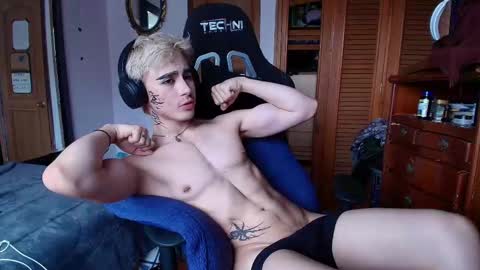 Snapshot of danteobscuro chatting on February 4, 2026, 6:47 pm danteobscuro online show from February 4, 2026, 6:47 pm