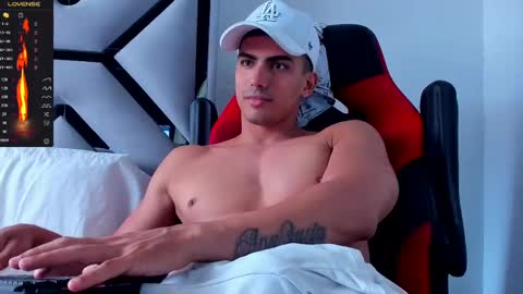 Snapshot of danterouxx chatting on March 12, 2025, 9:24 pm Dante online show from March 12, 2025, 9:24 pm