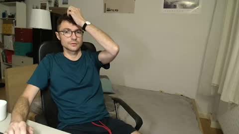 Snapshot of dantheman233 chatting on September 11, 2025, 5:35 pm Daniel online show from September 11, 2025, 5:35 pm