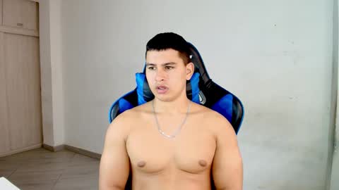 Snapshot of dantraxx chatting on February 24, 2026, 5:22 pm Dantraxx online show from February 24, 2026, 5:22 pm