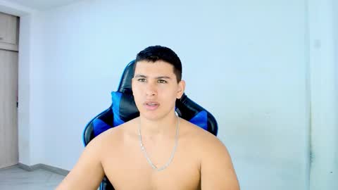 Snapshot of dantraxx chatting on February 28, 2026, 7:04 pm Dantraxx online show from February 28, 2026, 7:04 pm