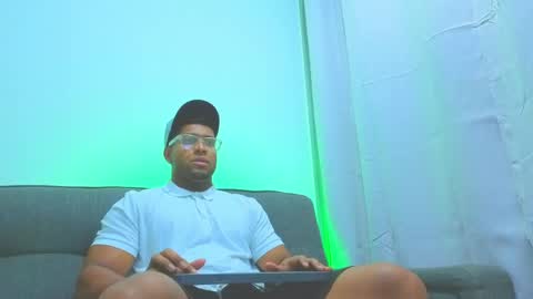 Snapshot of dany_dryy chatting on May 11, 2026, 2:06 am Dany online show from May 11, 2026, 2:06 am