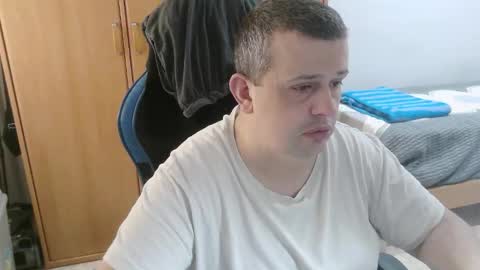 danysanchez1981 online show from March 19, 2026, 12:09 pm