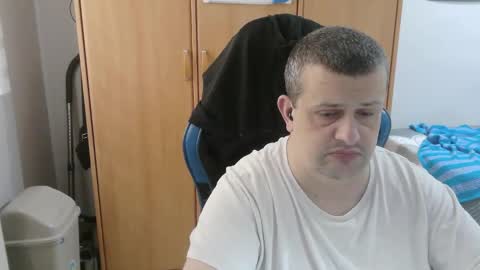 danysanchez1981 online show from March 21, 2026, 2:42 pm