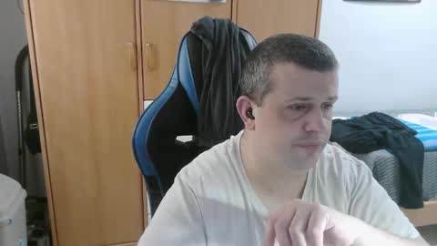 danysanchez1981 online show from March 23, 2026, 2:43 pm