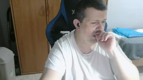 danysanchez1981 online show from March 30, 2026, 9:27 pm