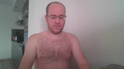 Snapshot of danzel87 chatting on January 2, 2025, 9:00 am Danny online show from January 2, 2025, 9:00 am