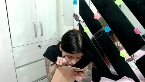 daphne877046 online show from January 18, 2026, 2:04 am