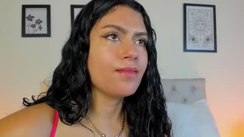 Antonella Mora online show from December 17, 2025, 12:22 pm