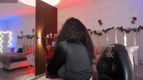 Snapshot of daphnne_tay chatting on February 23, 2026, 3:37 am dhapnne online show from February 23, 2026, 3:37 am