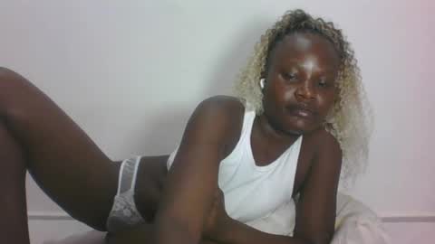 Snapshot of darberry21 chatting on July 3, 2026, 10:32 am ESTHER online show from July 3, 2026, 10:32 am